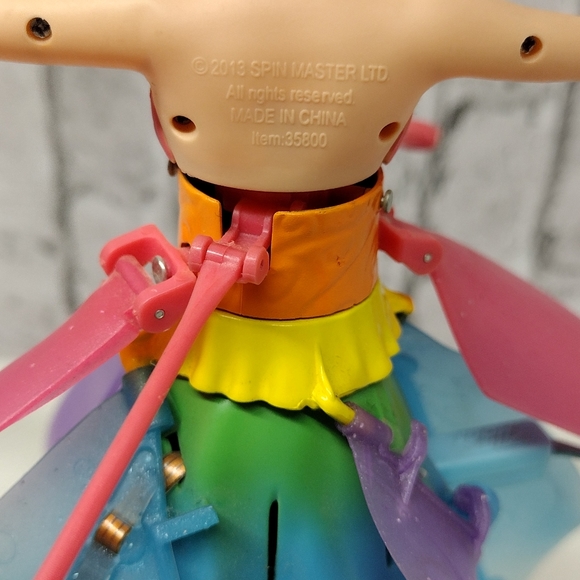 2013 Spin Master Flutterbye Flying Fairy Princess Blue Base and Cable - Picture 6 of 10